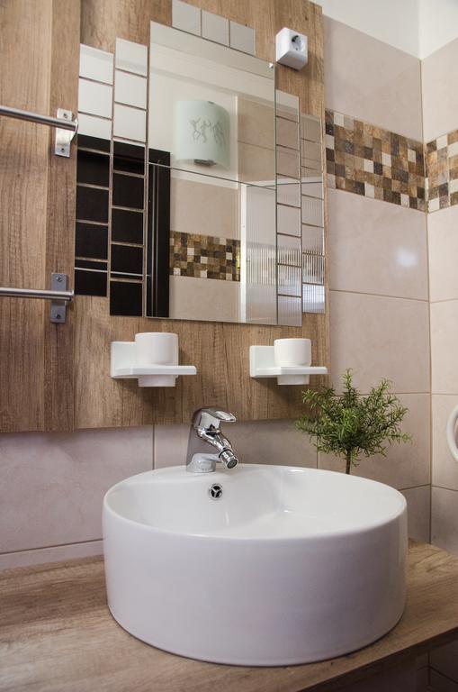 Green Corner Wellness Püspökladány Habitación foto